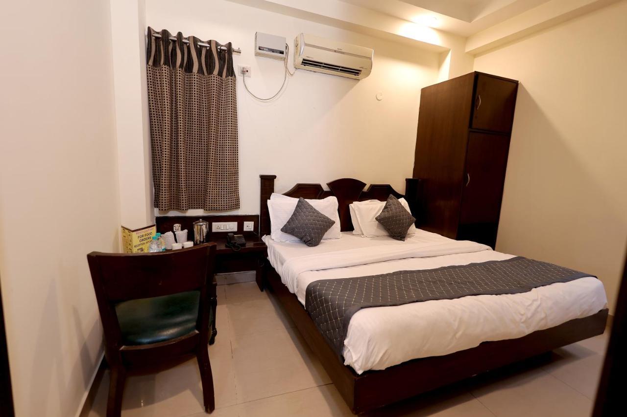 Hotel Gaylord International - Nowe Delhi Zewnętrze zdjęcie